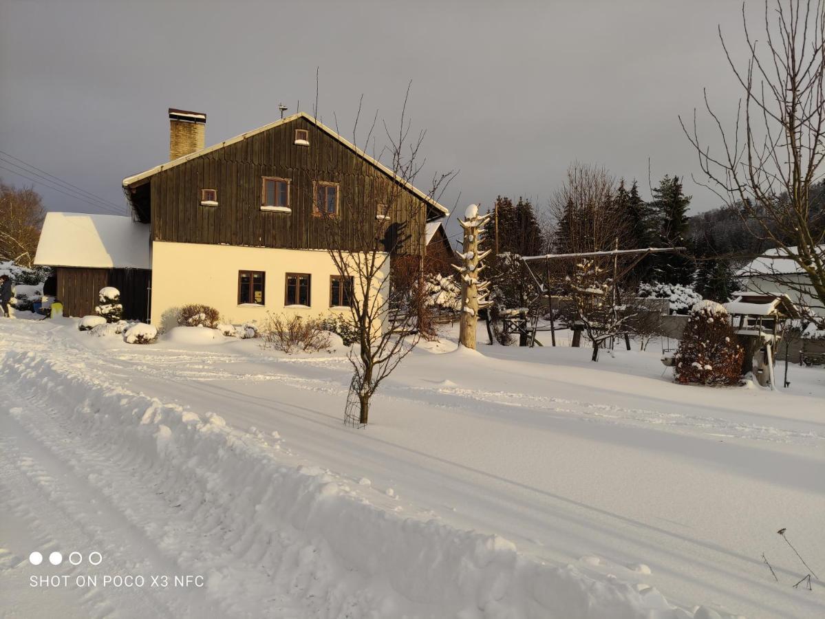Chalupa Bez Hranic Krompach Exterior foto